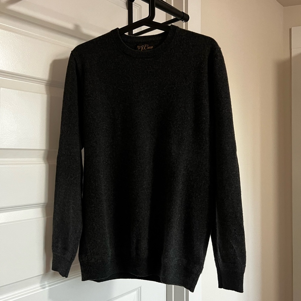 J.Crew Cashmere Crewneck Sweater Size Medium
Color: Dark grey